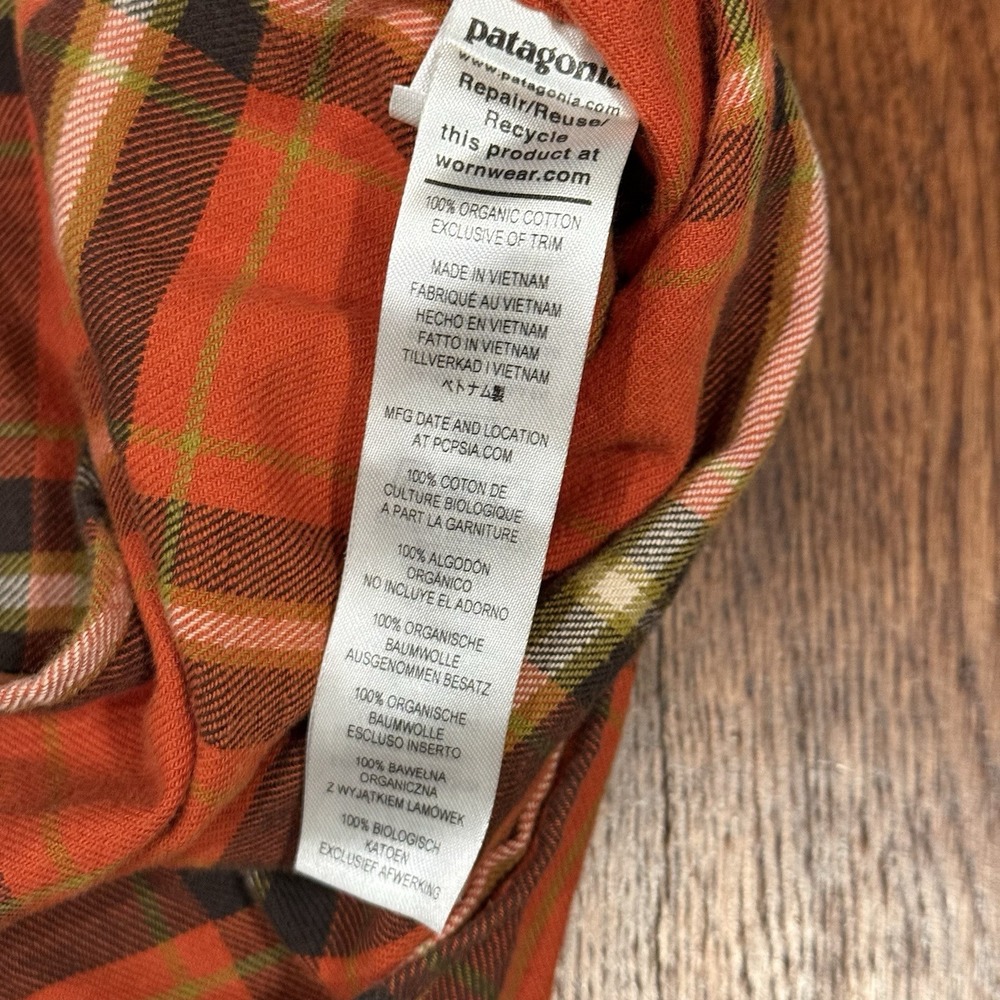 Patagonia Lightweight Fjord Flannel Shirt Men's Medium Orange Plaid Cotton - Picture 6 of 6